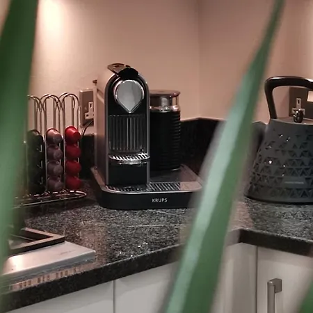 Holiday home Perfectly Located 4 Storey Townhouse With 2 Parking Spaces In Harrogate